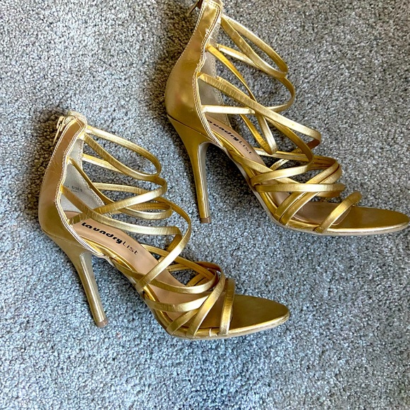 Women’s size 8 strappy gold heels. Laundry List - Picture 1 of 6